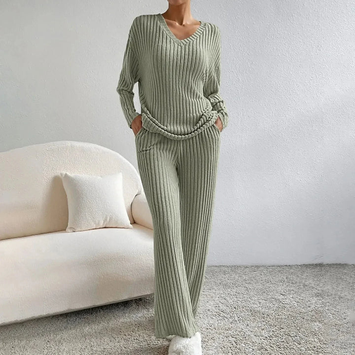 Harper | Women's Two-Piece Lounge Set-Metro Lane Plaza