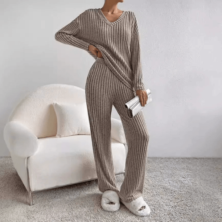 Harper | Women's Two-Piece Lounge Set-Metro Lane Plaza
