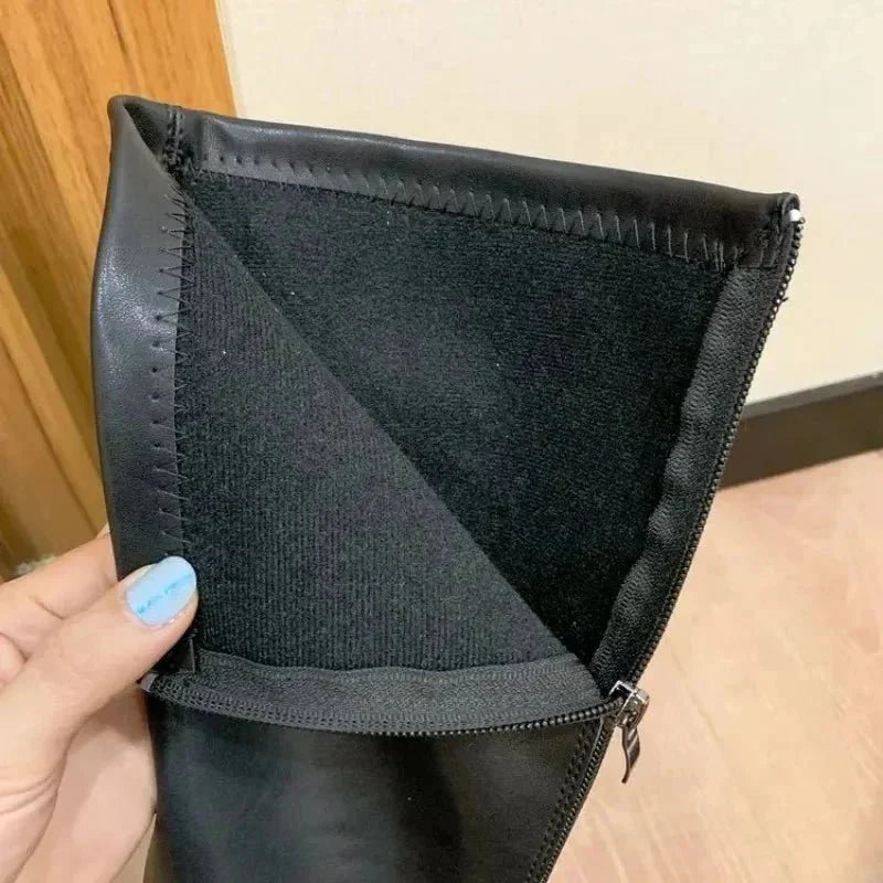Botas elegantes para mulher, de cano até ao joelho, com salto grosso