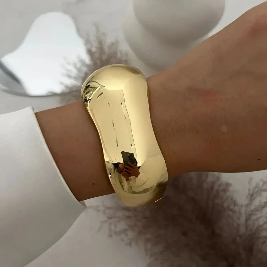 Odessa | Women's Vintage Bracelets-Metro Lane Plaza