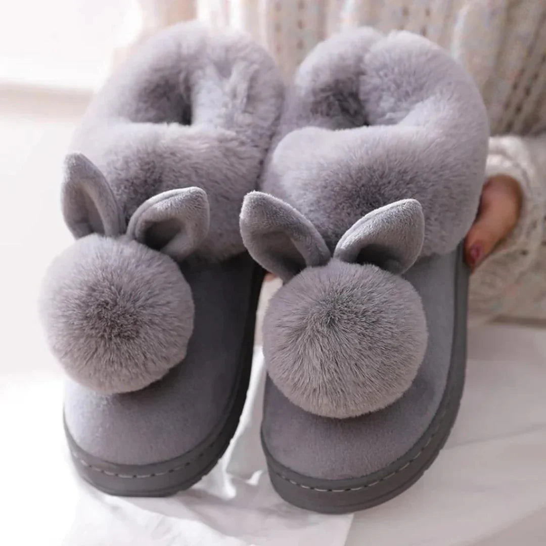 Emma | Women's Cozy Slippers-Metro Lane Plaza