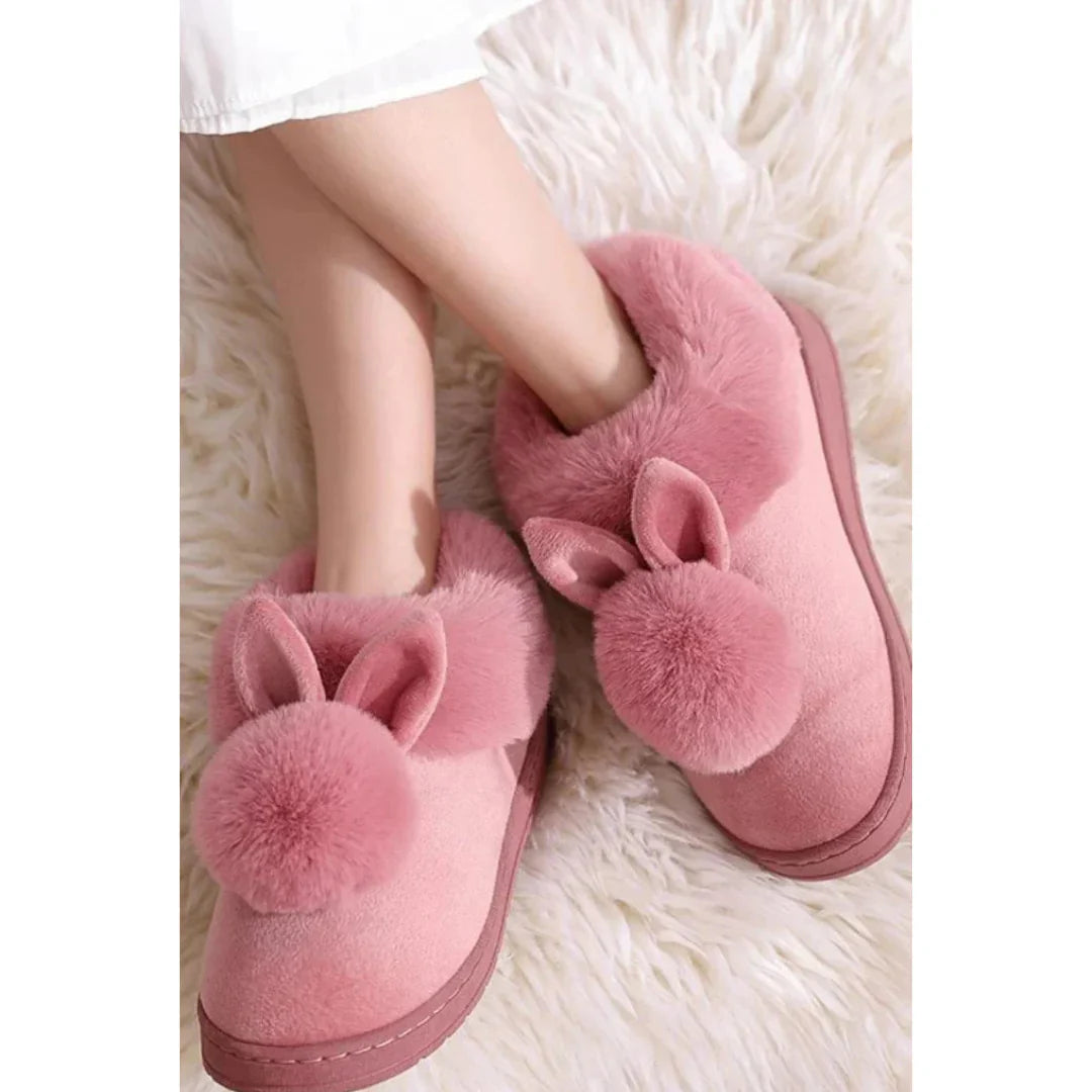 Emma | Women's Cozy Slippers-Metro Lane Plaza