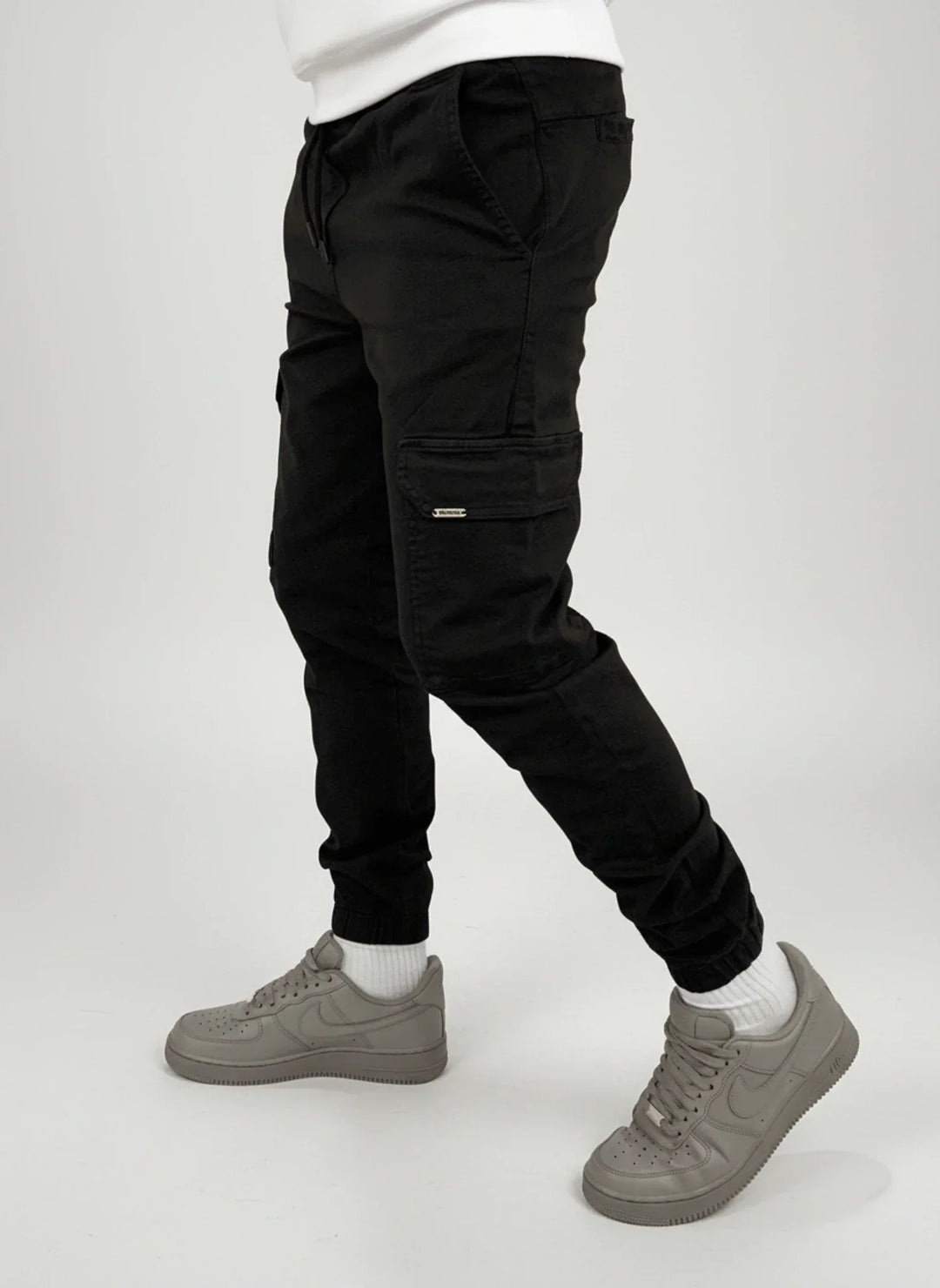 John | Men's Slim-Fit Cargo Trousers