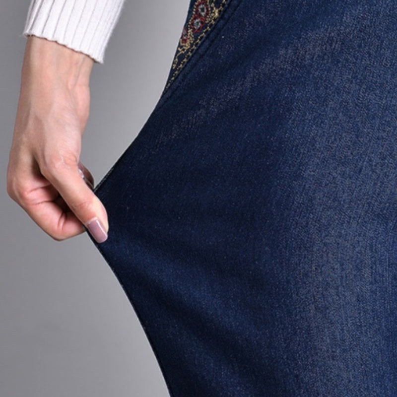 Emily | Women's Slim Fit Pants with Elastic Waist and Pockets-Metro Lane Plaza