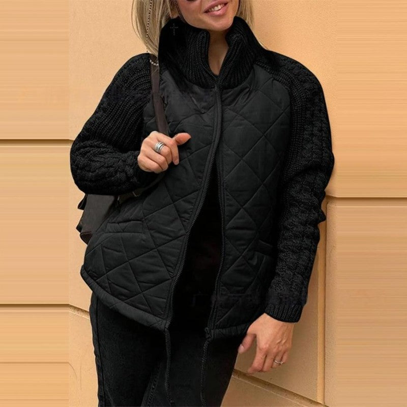 Leichte wattierte Jacke für Damen mit Strickstoff und Kordelzug