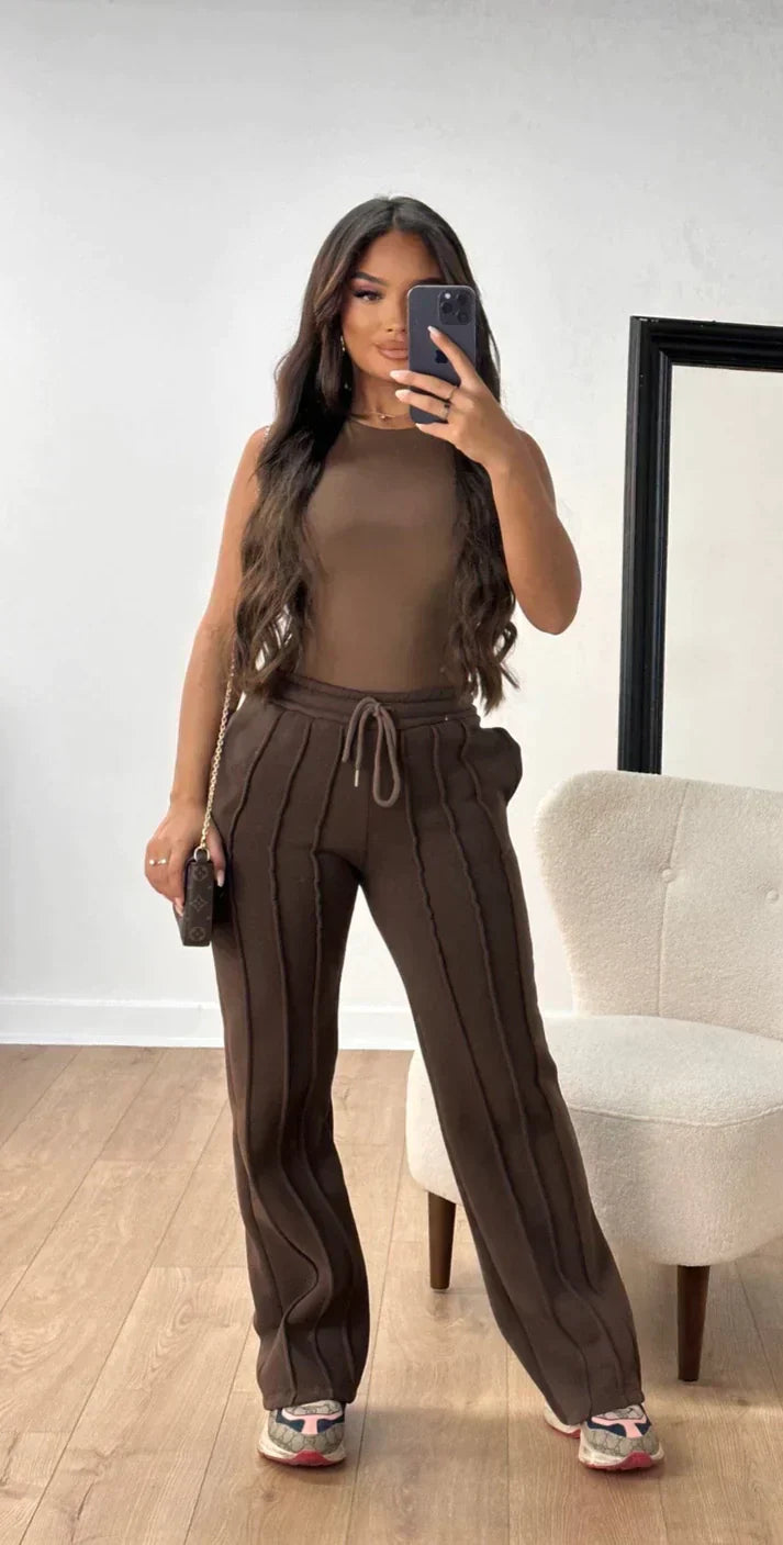 Emily | Women's Comfortable Stretch Pants with Soft Interior-Metro Lane Plaza