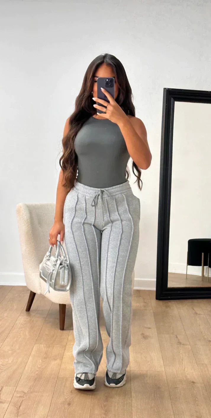 Emily | Women's Comfortable Stretch Pants with Soft Interior-Metro Lane Plaza