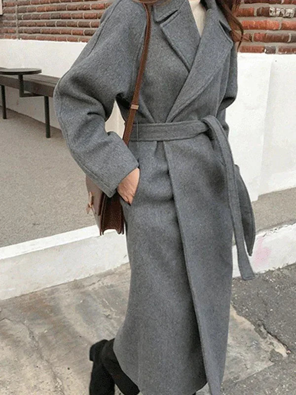 Langer Oversize-Mantel für Damen mit Gürtel