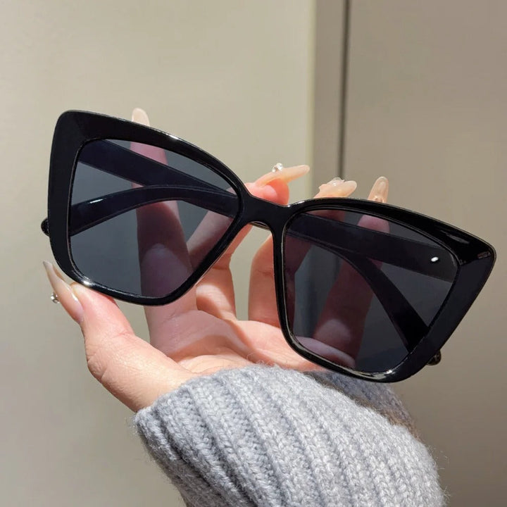 Sophia | Women's Cat-Eye Sunglasses – Retro UV400 Protection for Summer-Metro Lane Plaza