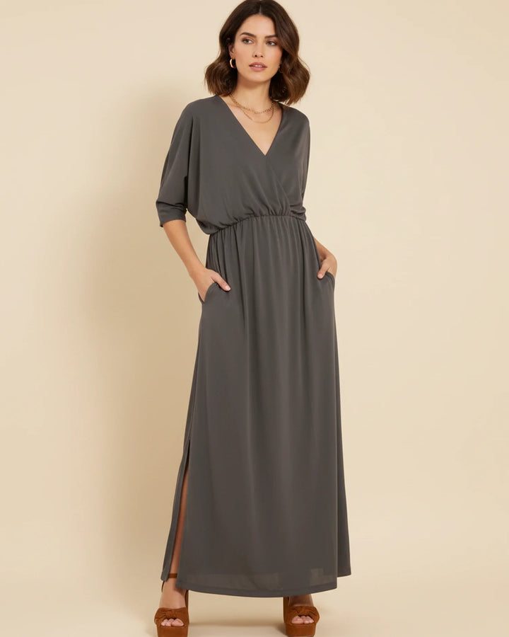 Sophia | Women's Maxi Dress with Pockets for Comfort and Style-Metro Lane Plaza
