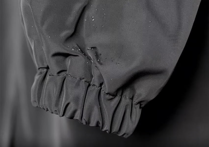 Emily | Women's Lightweight Waterproof Hooded Windbreaker-Metro Lane Plaza