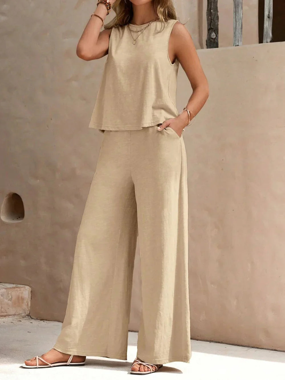 Sarah | Women's Sleeveless Two-Piece Outfit-Metro Lane Plaza